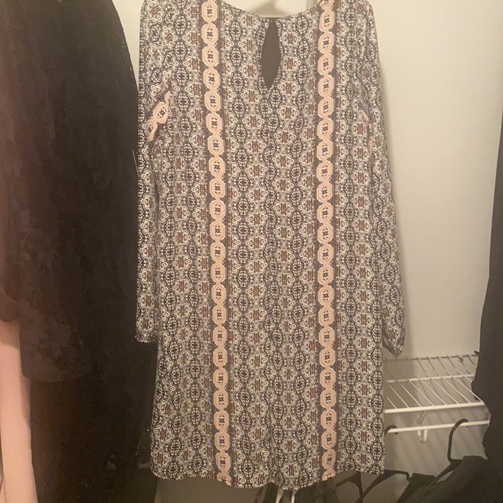 Flowy patterned dress - Picture 2 of 2